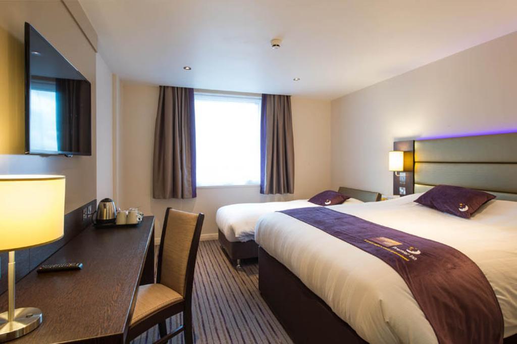 Premier Inn London Romford Central Zimmer foto
